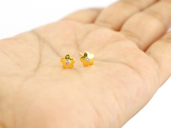 Diamond Flower Studs 14k Solid Gold Post Earrings - Image 7