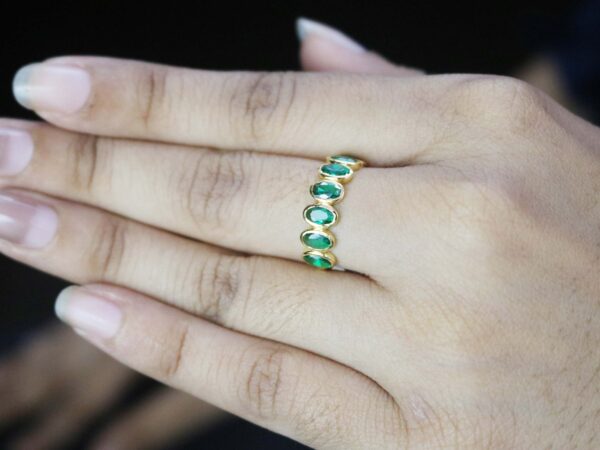 Natural Emerald Stacking 18k Solid Yellow Gold Bezel Ring - Image 11