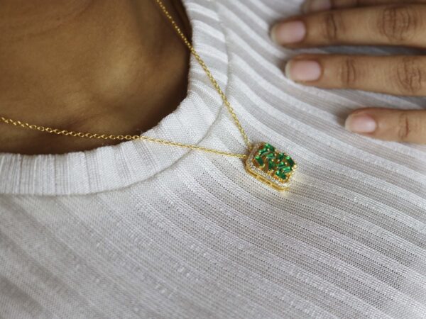 Emerald And Diamond 14k Yellow Gold Chain Necklace - Image 4