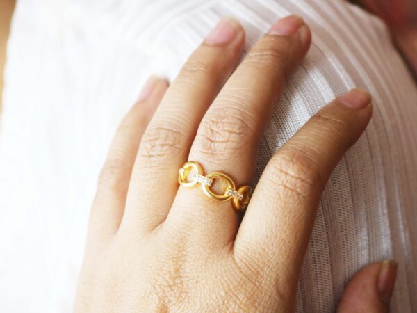 14k Solid Gold Diamond Chain Design Ring For Women - Image 3