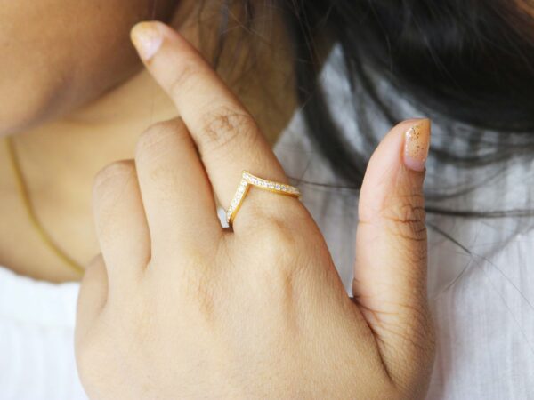 14k Solid Gold Diamond Chevron Minimalist Ring - Image 8