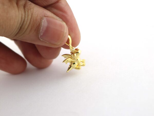 Dragonfly Charm 18k Yellow Gold Animal Lover Pendant Necklace - Image 10