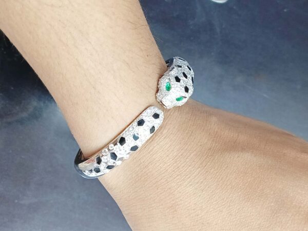 14k White Gold Diamond & Emerald Panther Cuff Bracelet - Image 2