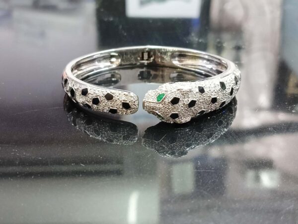 14k White Gold Diamond & Emerald Panther Cuff Bracelet - Image 4