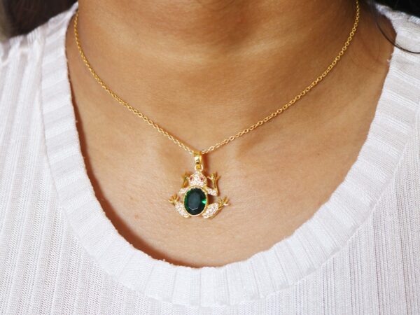 14k Yellow Gold Natural Emerald with Diamond and Ruby Frog Animal Pendant Necklace - Image 5