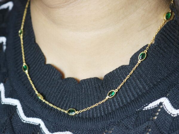 Natural Emerald 14k Yellow Gold Bezel Chain Station Necklace For Women - Image 2